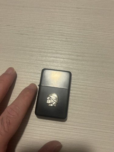 Modello come zippo - modello,
